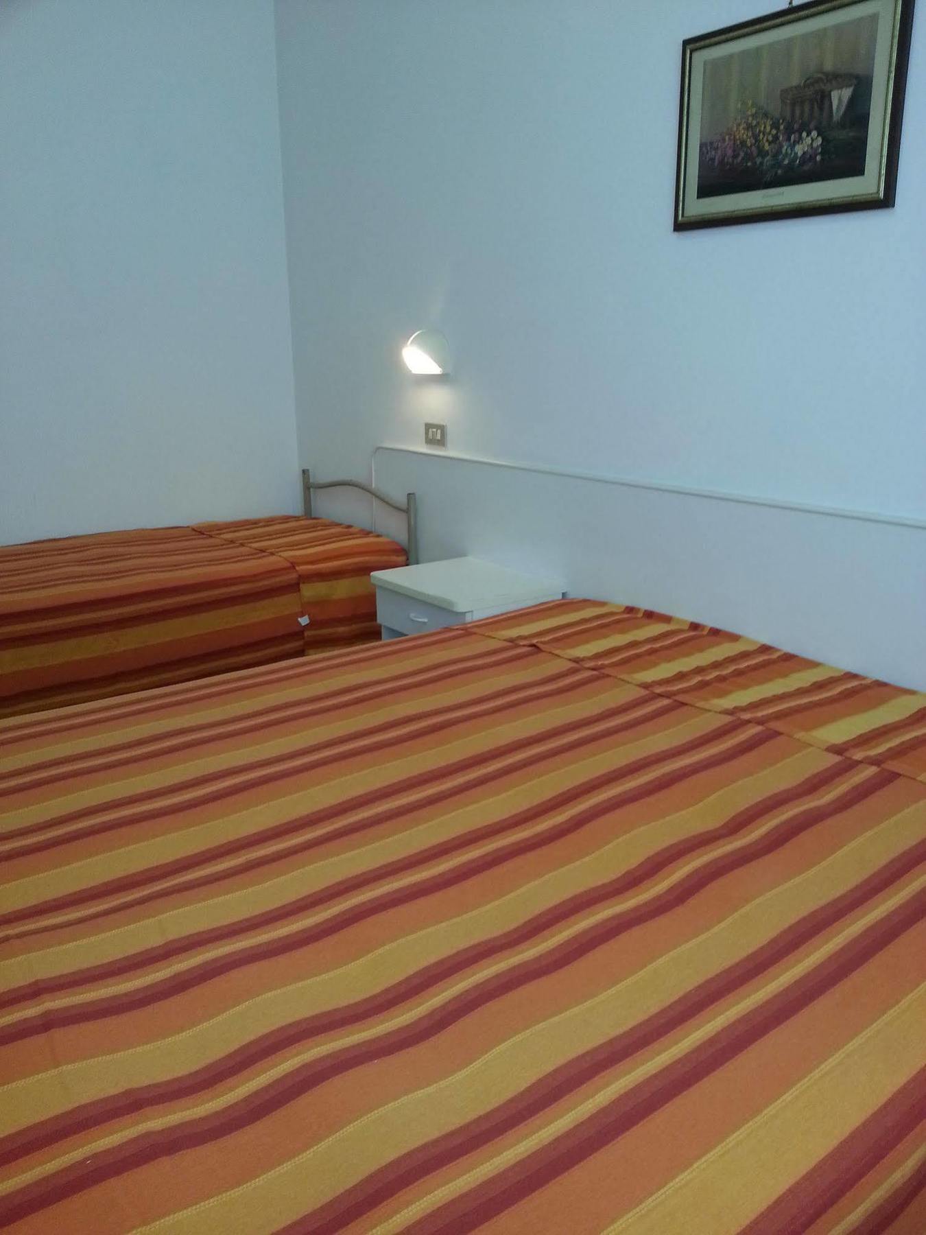 Mehari Rimini - Family Hotel Exteriör bild